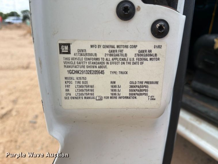 image for item EL2629 2002 Chevrolet Silverado 2500 HD Ext. Cab pickup truck