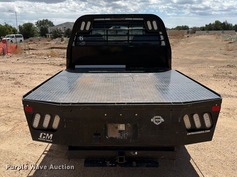 image for item EL2631 2006 Ford F350 Super Duty Crew Cab flatbed pickup truck