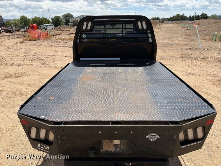 image for item EL2631 2006 Ford F350 Super Duty Crew Cab flatbed pickup truck