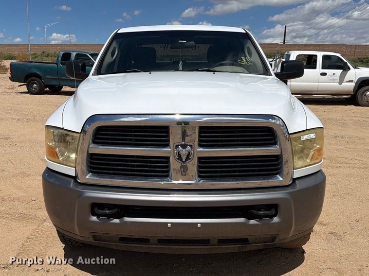 image for item EL2633 2011 Dodge Ram 2500 Crew Cab pickup truck