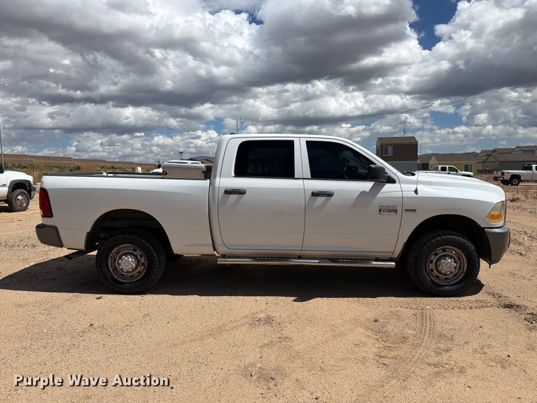 image for item EL2633 2011 Dodge Ram 2500 Crew Cab pickup truck