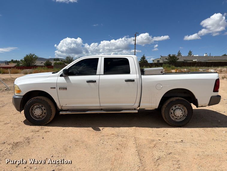 image for item EL2633 2011 Dodge Ram 2500 Crew Cab pickup truck