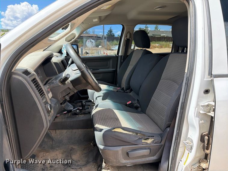 image for item EL2633 2011 Dodge Ram 2500 Crew Cab pickup truck