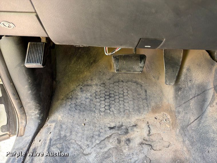 image for item EL2633 2011 Dodge Ram 2500 Crew Cab pickup truck