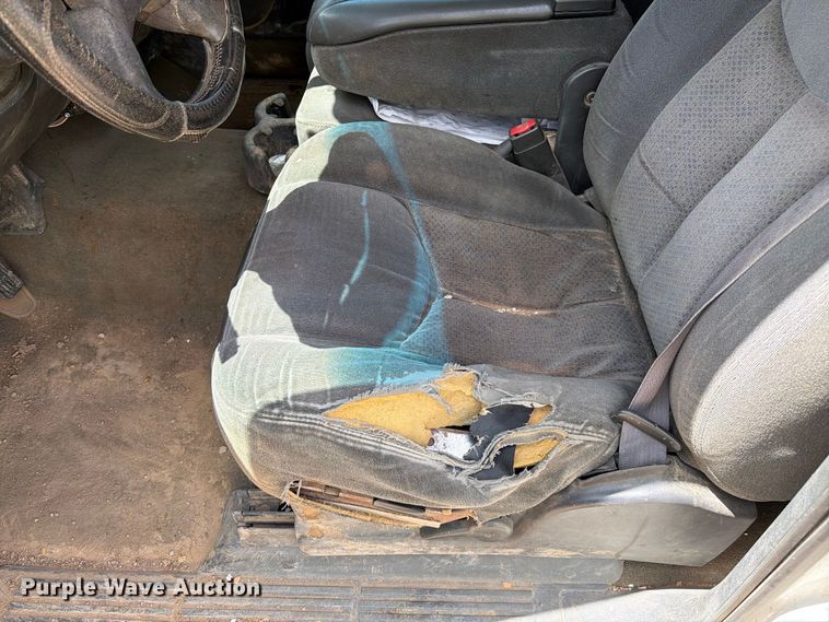 image for item EL2635 2003 Chevrolet Silverado 2500 HD Crew Cab pickup truck