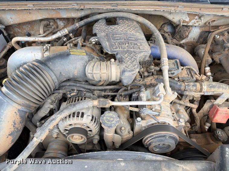 image for item EL2635 2003 Chevrolet Silverado 2500 HD Crew Cab pickup truck