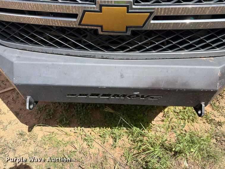 image for item EL2636 2012 Chevrolet Silverado 3500 HD Crew Cab flatbed pickup truck