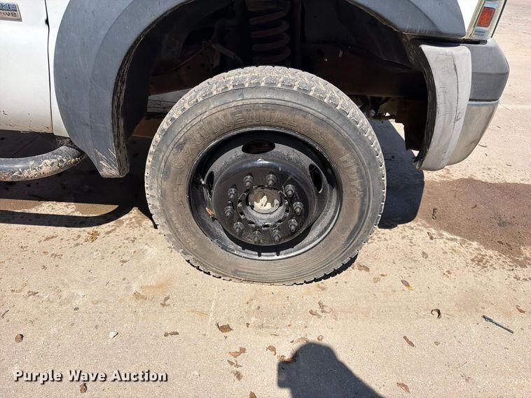 image for item EO8738 2006 Ford F450 Super Duty truck cab and chassis