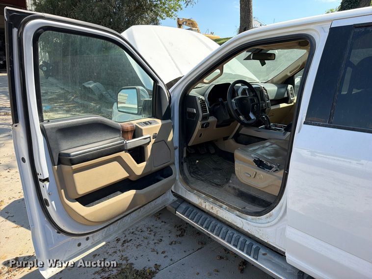 image for item EO8739 2016 Ford F150 Crew Cab pickup truck