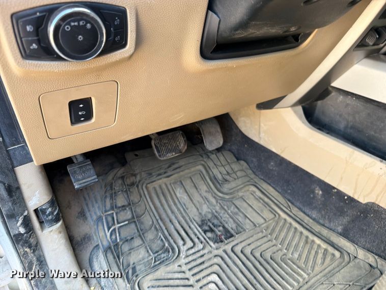 image for item EO8739 2016 Ford F150 Crew Cab pickup truck