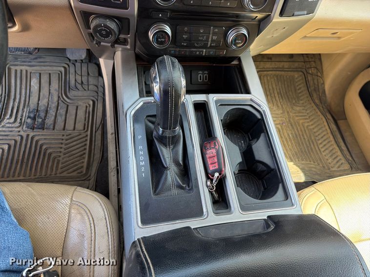 image for item EO8739 2016 Ford F150 Crew Cab pickup truck