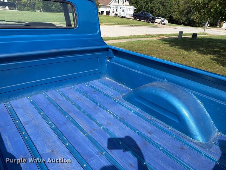 image for item EO8758 1962 Chevrolet C10 pickup truck
