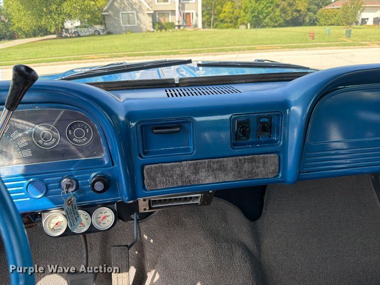 image for item EO8758 1962 Chevrolet C10 pickup truck
