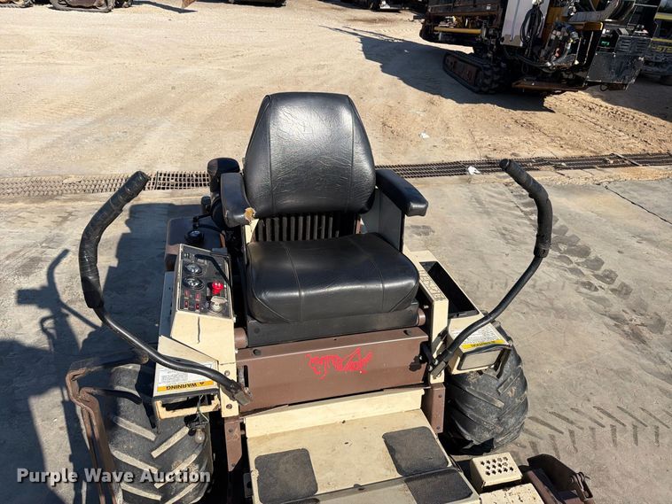 image for item EP7672 1998 Grasshopper 721D ZTR lawn mower
