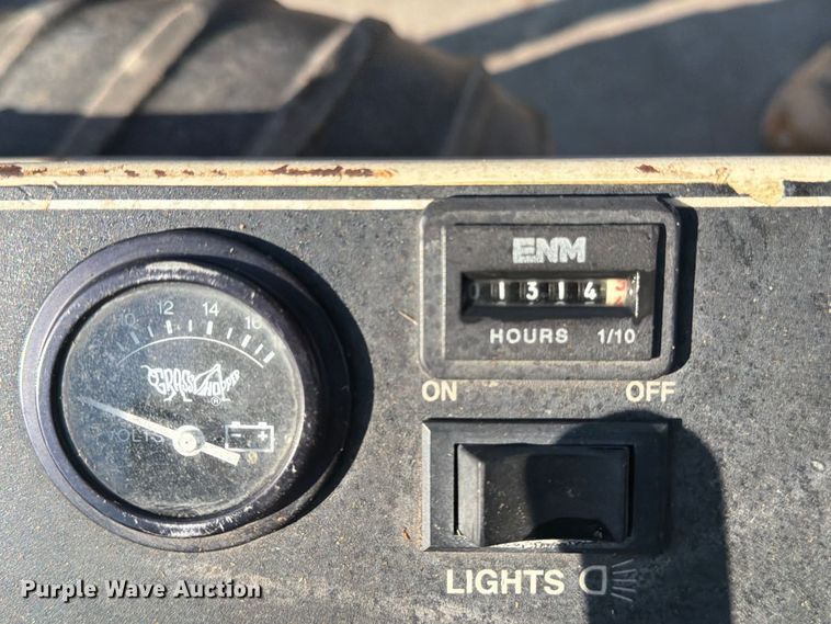 image for item EP7672 1998 Grasshopper 721D ZTR lawn mower