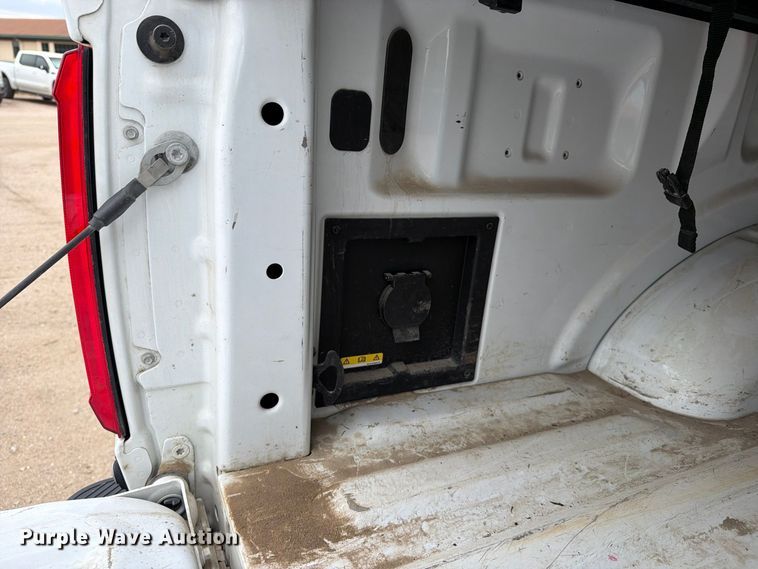 image for item EP7681 2023 Ford F150 Crew Cab pickup truck