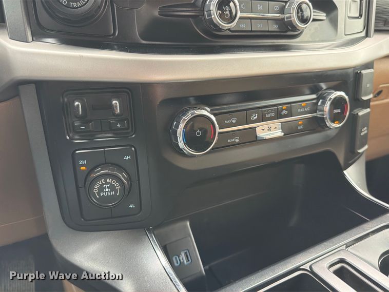 image for item EP7681 2023 Ford F150 Crew Cab pickup truck