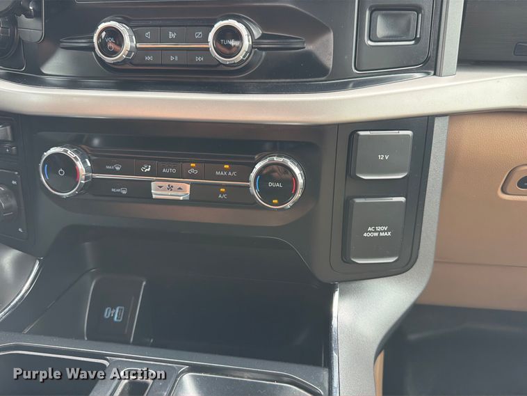 image for item EP7681 2023 Ford F150 Crew Cab pickup truck