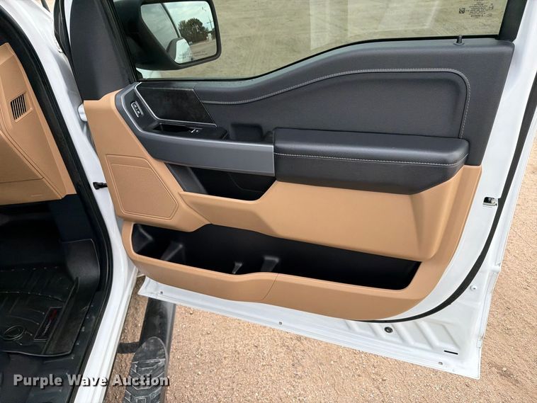 image for item EP7681 2023 Ford F150 Crew Cab pickup truck