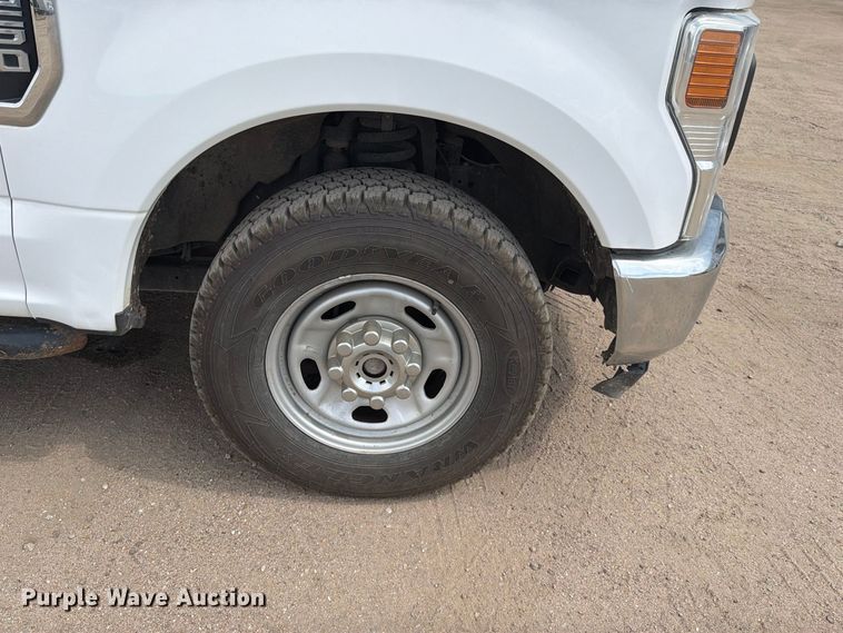 image for item EP7682 2021 Ford F250 Crew Cab pickup truck