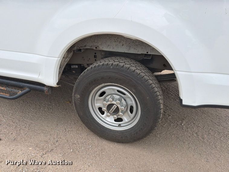 image for item EP7682 2021 Ford F250 Crew Cab pickup truck