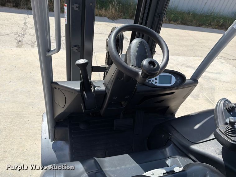 image for item EP7695 2012 Linde RX60-25 forklift