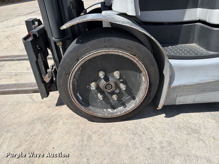 image for item EP7695 2012 Linde RX60-25 forklift
