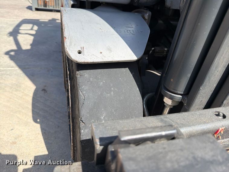 image for item EP7695 2012 Linde RX60-25 forklift