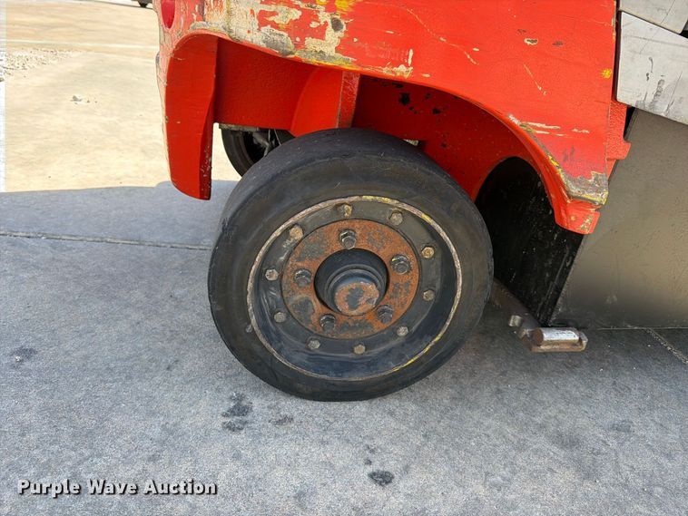 image for item EP7695 2012 Linde RX60-25 forklift