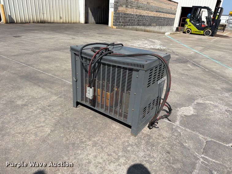 image for item EP7695 2012 Linde RX60-25 forklift