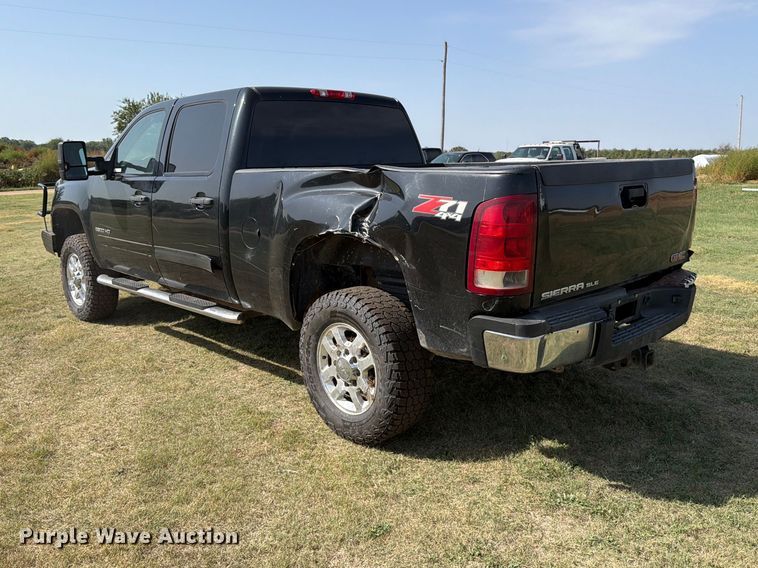 image for item EP7699 2011 GMC Sierra 2500HD Crew Cab pickup truck