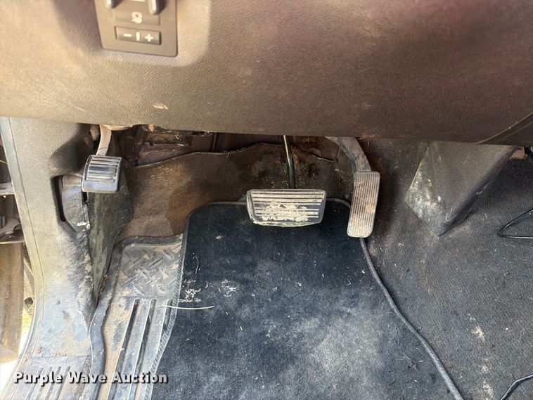 image for item EP7699 2011 GMC Sierra 2500HD Crew Cab pickup truck