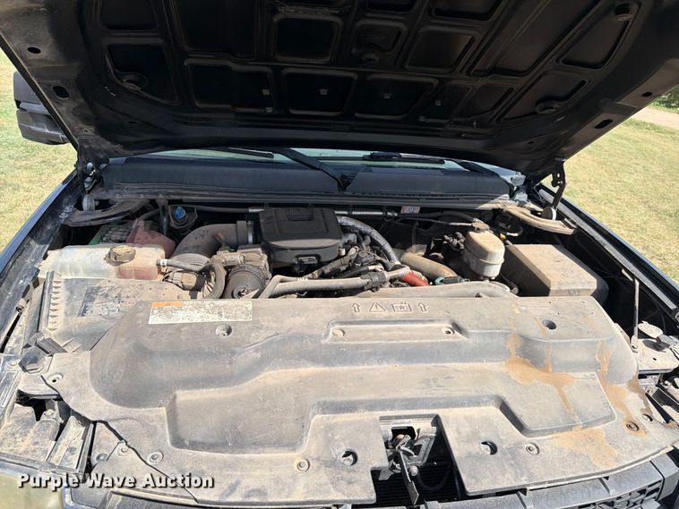 image for item EP7699 2011 GMC Sierra 2500HD Crew Cab pickup truck