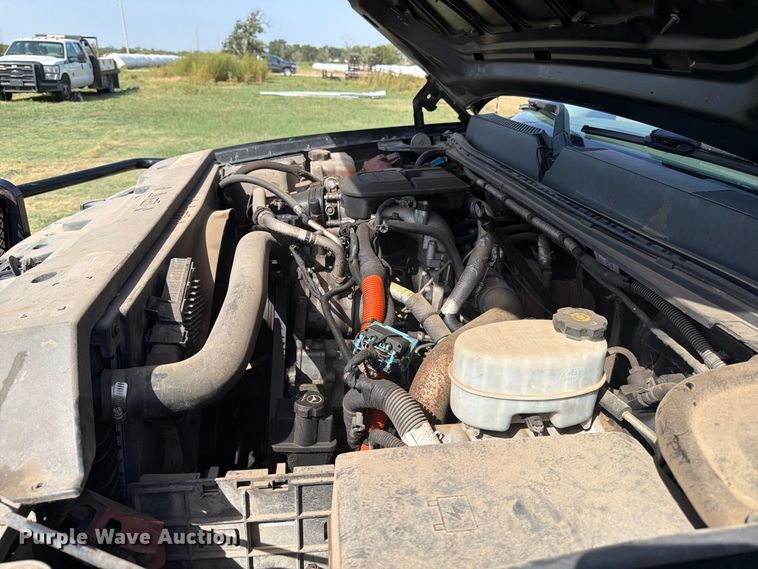 image for item EP7699 2011 GMC Sierra 2500HD Crew Cab pickup truck