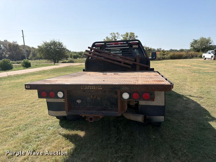 image for item EP7701 2007 Dodge Ram 3500 Ext. Cab flatbed pickup truck