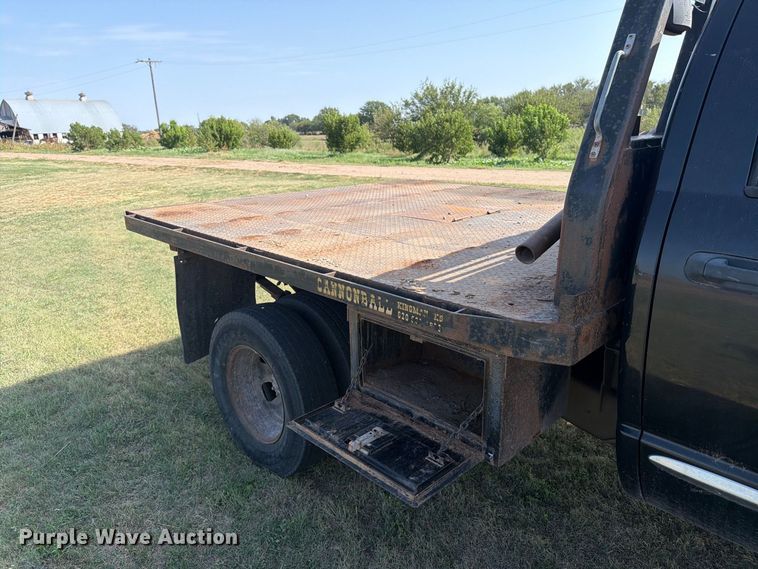 image for item EP7701 2007 Dodge Ram 3500 Ext. Cab flatbed pickup truck