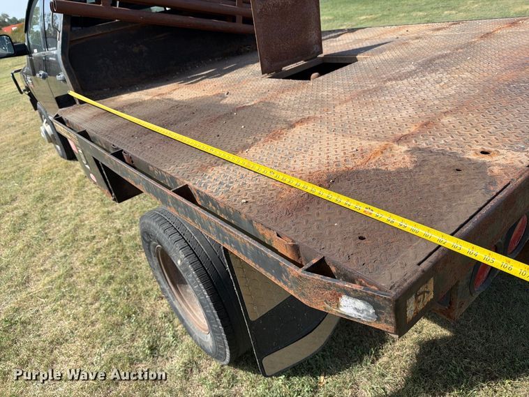 image for item EP7701 2007 Dodge Ram 3500 Ext. Cab flatbed pickup truck