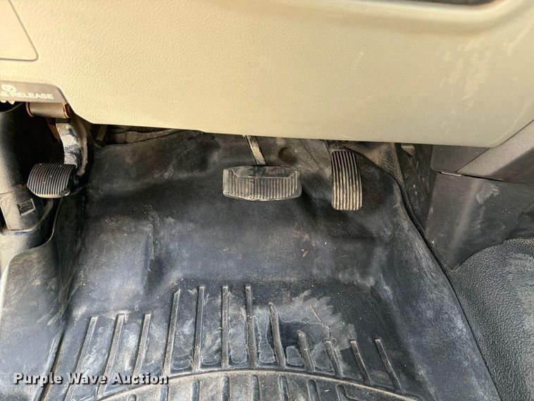 image for item EP7702 2019 Ford F350 Super Duty Crew Cab pickup truck