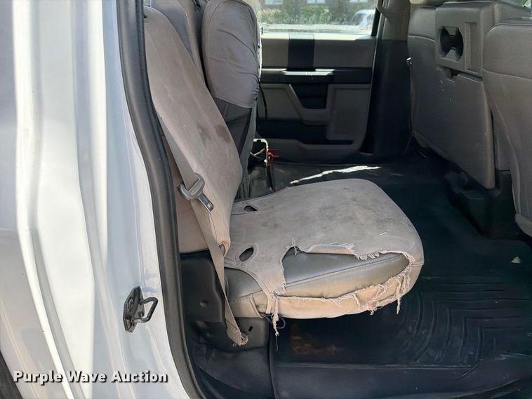 image for item EP7702 2019 Ford F350 Super Duty Crew Cab pickup truck
