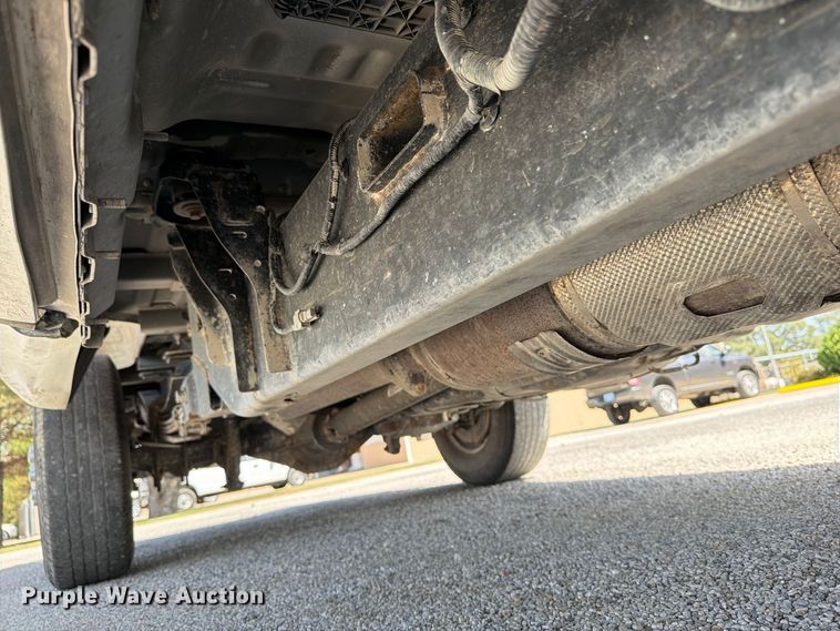 image for item EP7702 2019 Ford F350 Super Duty Crew Cab pickup truck