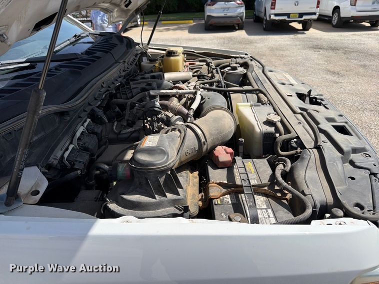 image for item EP7702 2019 Ford F350 Super Duty Crew Cab pickup truck