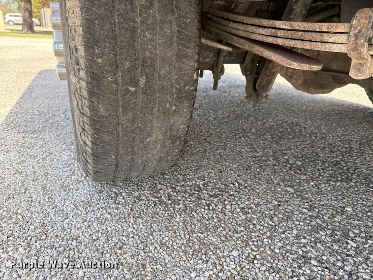 image for item EP7702 2019 Ford F350 Super Duty Crew Cab pickup truck