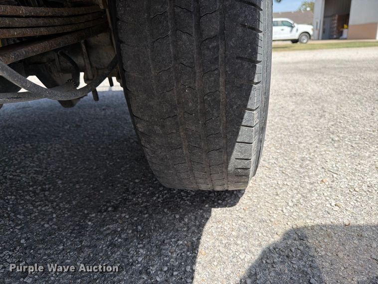image for item EP7702 2019 Ford F350 Super Duty Crew Cab pickup truck
