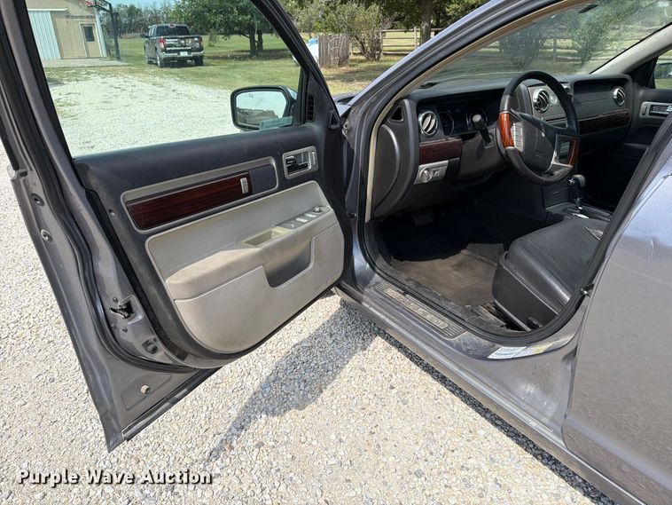 image for item EP7703 2006 Lincoln Zephyr 