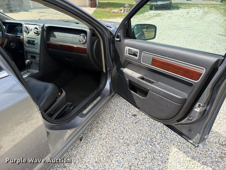 image for item EP7703 2006 Lincoln Zephyr 