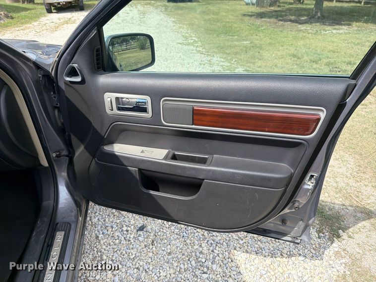 image for item EP7703 2006 Lincoln Zephyr 