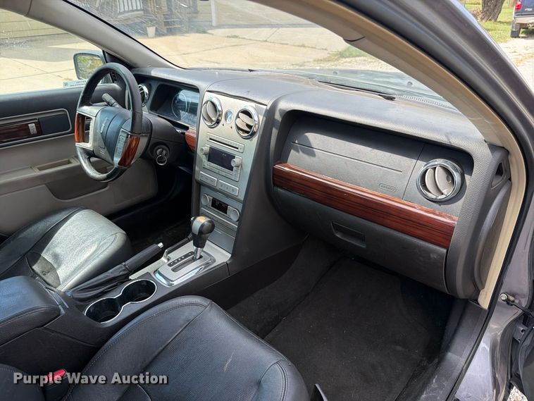 image for item EP7703 2006 Lincoln Zephyr 