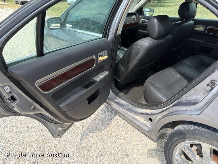image for item EP7703 2006 Lincoln Zephyr 