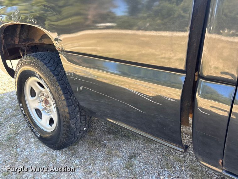 image for item ER3280 2003 Chevrolet Silverado 1500 Ext. Cab pickup truck