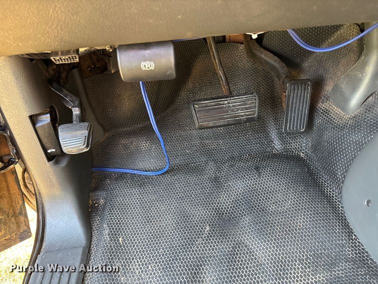 image for item ER3280 2003 Chevrolet Silverado 1500 Ext. Cab pickup truck